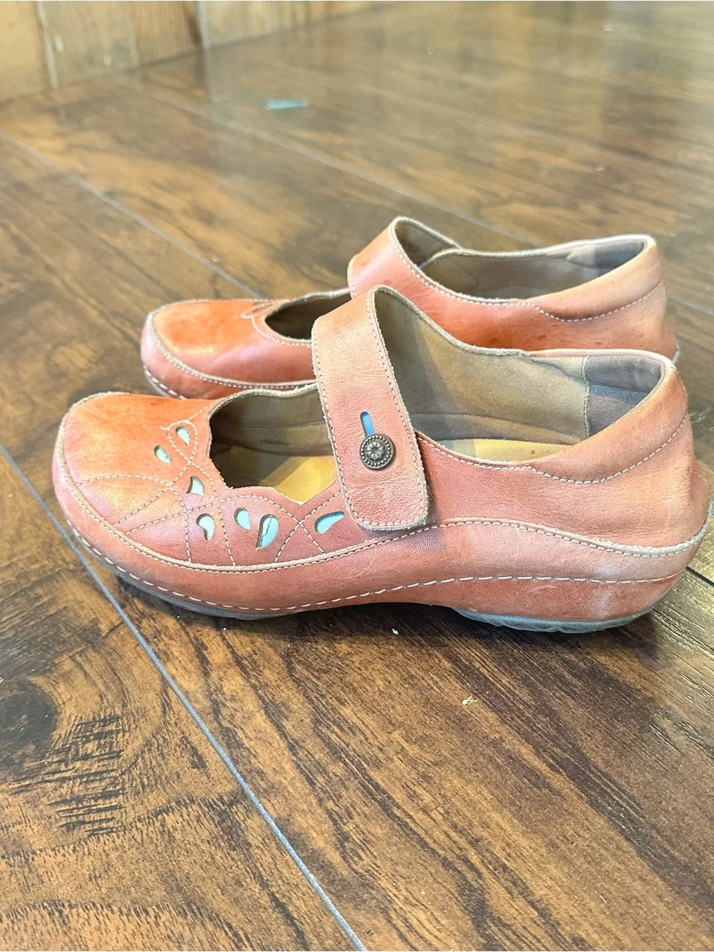Leather Mary Jane Flats in Coral-Tan with Strap